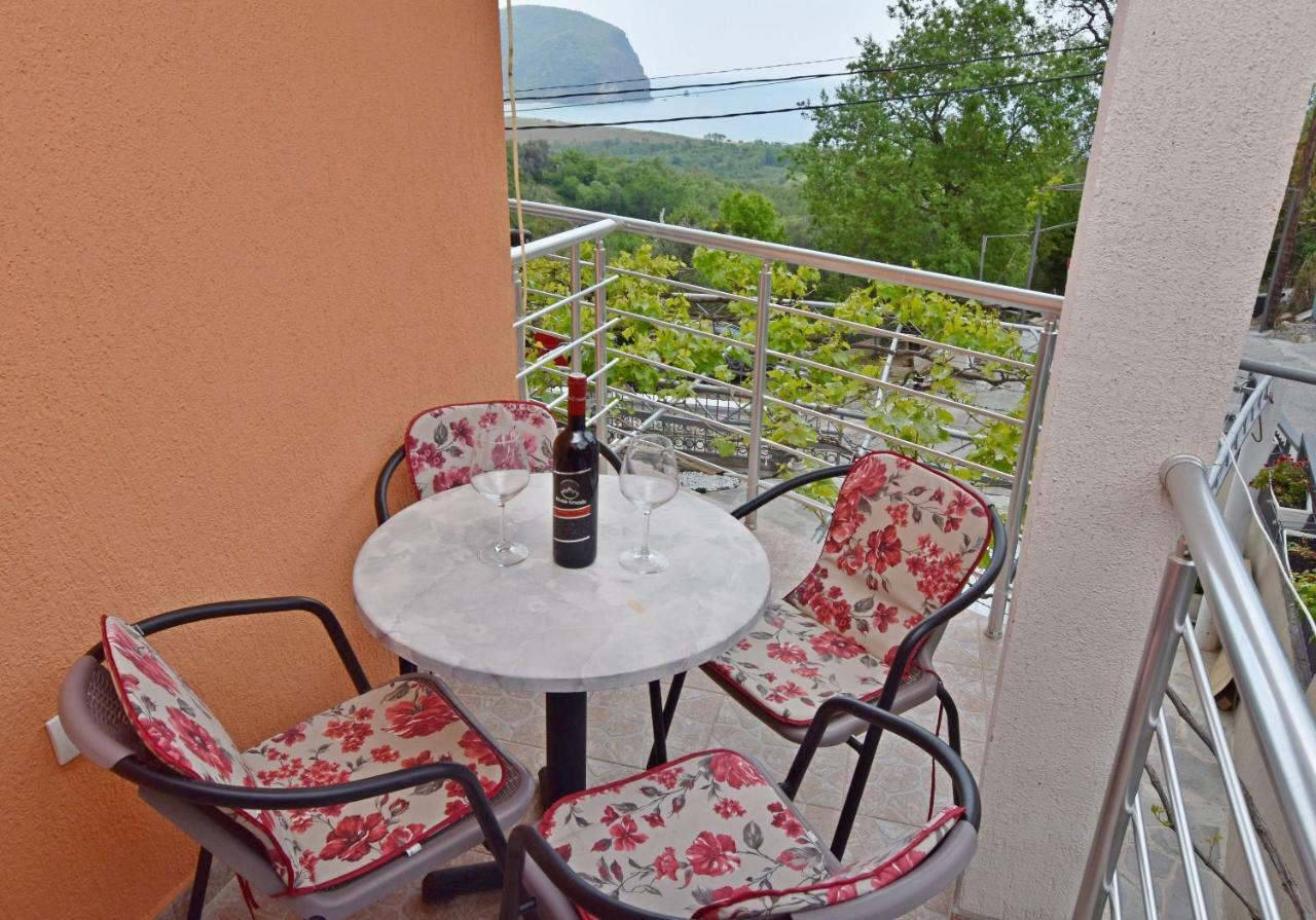 Apartments Siljak Petrovac Exterior photo